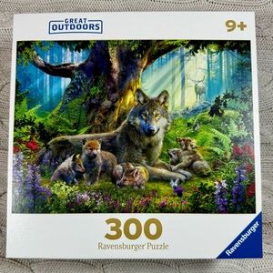 NIB Ravensburger Great Outdoors Wolf 300 Piece Puzzle #1078